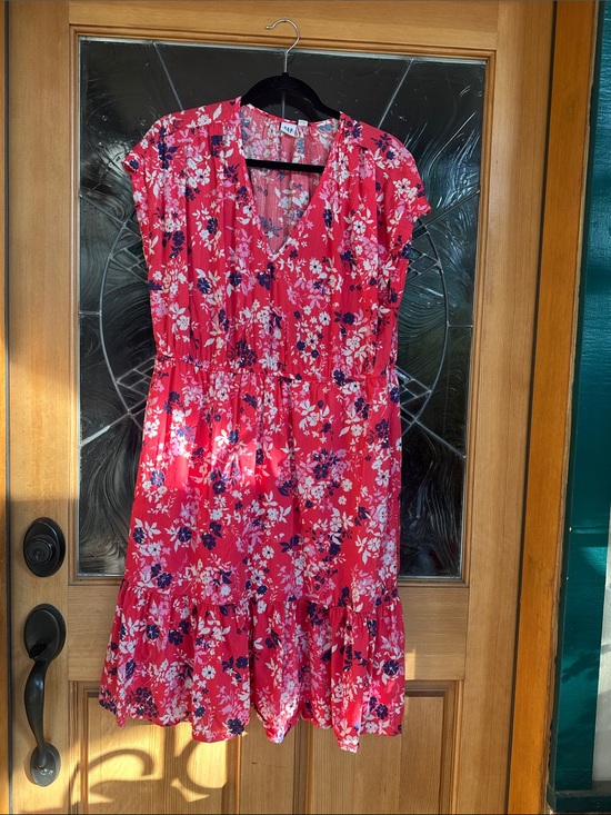 GAP Dresses & Skirts - Floral V-Neck Summer Dress - DarkPink